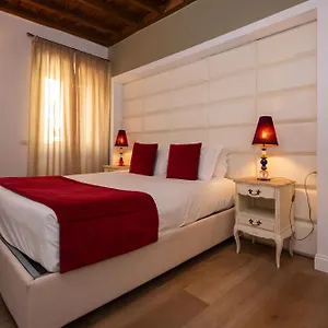  Affittacamere Town House Spagna- Luxury With Jacuzzi Bath